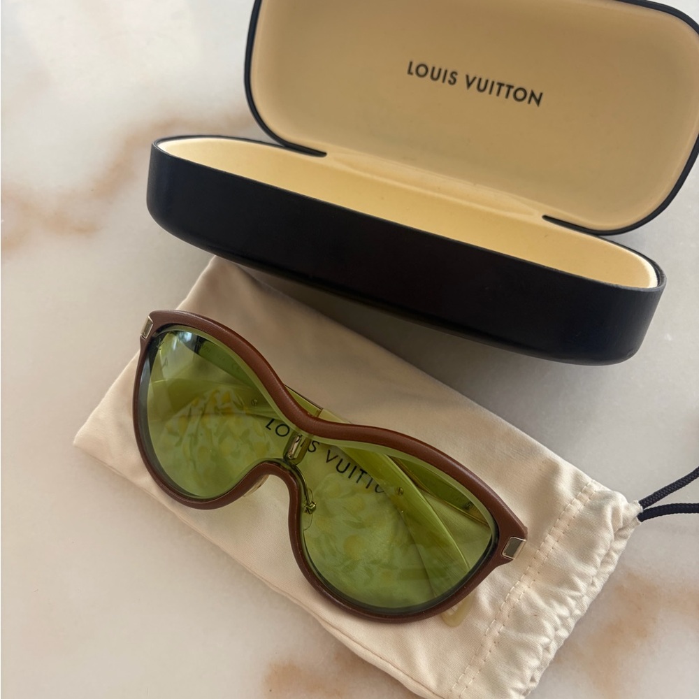 Authentic Louis Vuitton sunglasses